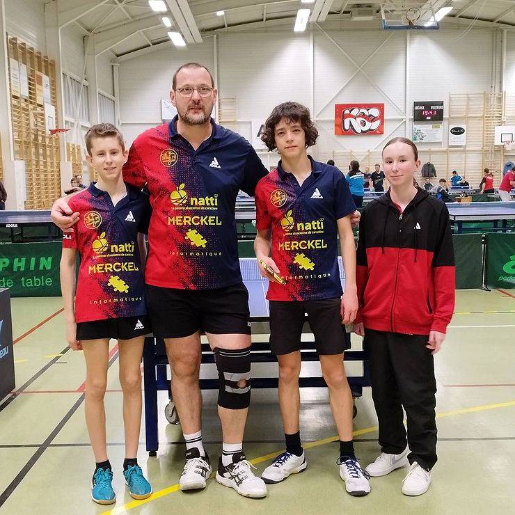 Les participants de Zorn TT Hochfelden au tournoi de l'AKTT à Willgottheim